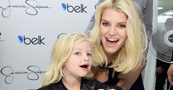 Jessica Simpson Meeldis Fannidele Oma Tutre Fotodega